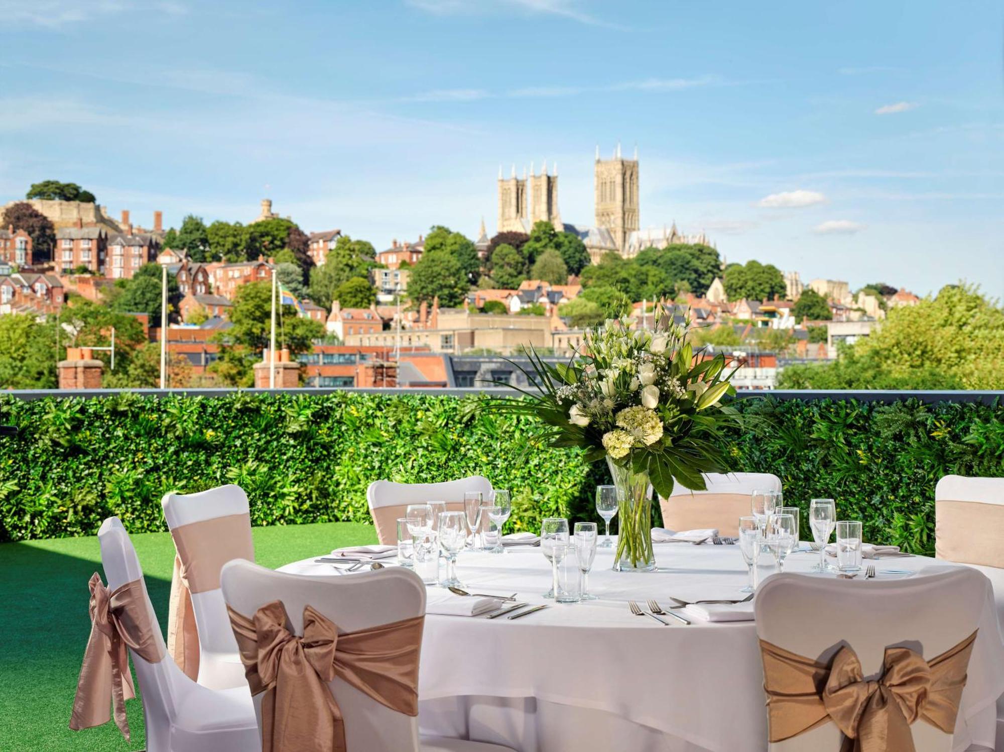 Doubletree By Hilton Lincoln Hotell Eksteriør bilde