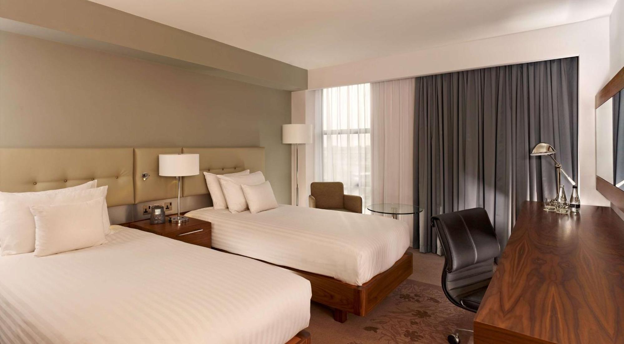 Doubletree By Hilton Lincoln Hotell Eksteriør bilde