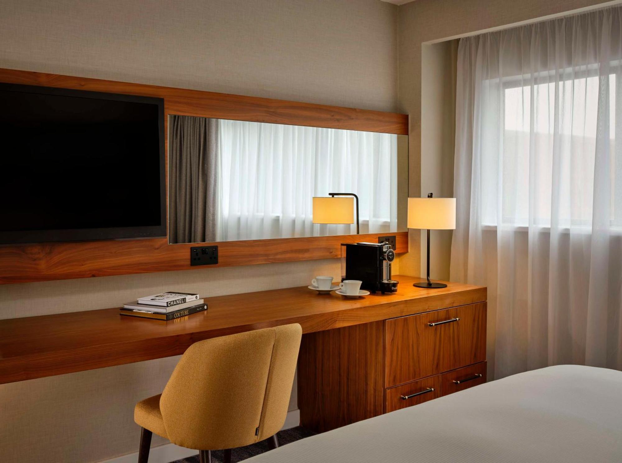 Doubletree By Hilton Lincoln Hotell Eksteriør bilde